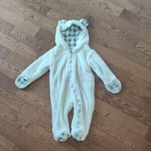 Indigo Kids Cozy Fuzzy White Bear Kids One Piece Onsie 6-12 months